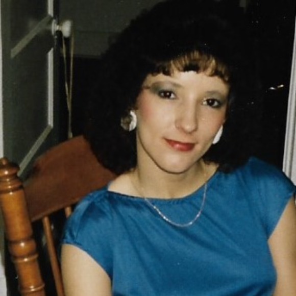 Meet your Posher, Kellie - Picture 1 of 1